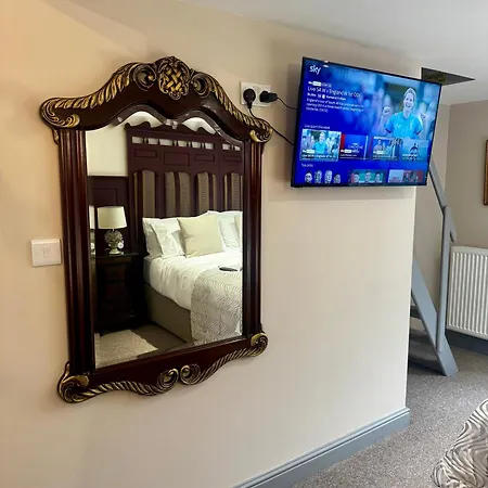Holiday home Scenery Hill Hideaways The Coach House Charming Retreat With Jacuzzi And Bbq Hut Near The District
