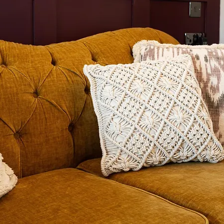 Scenery Hill Hideaways The Coach House Charming Retreat With Jacuzzi And Bbq Hut Near The District بيت للعطل *