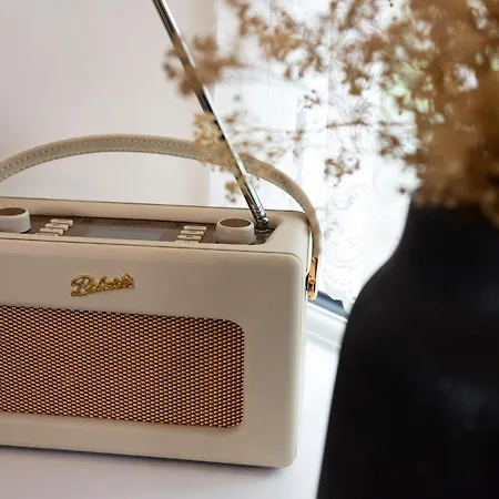 Scenery Hill Hideaways The Coach House Charming Retreat With Jacuzzi And Bbq Hut Near The District بيت للعطل