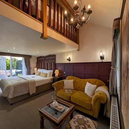 Scenery Hill Hideaways The Coach House Charming Retreat With Jacuzzi And Bbq Hut Near The District Nyaraló *