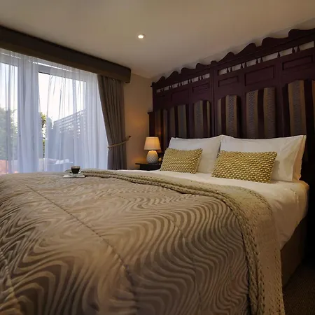 Scenery Hill Hideaways The Coach House Charming Retreat With Jacuzzi And Bbq Hut Near The District * Workington