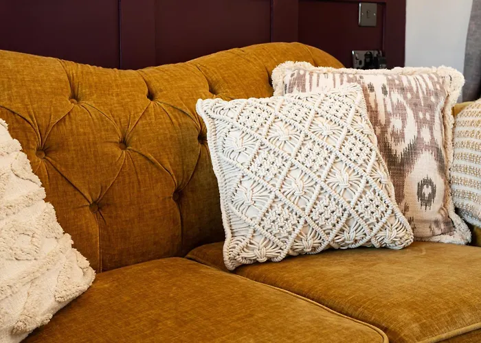 Scenery Hill Hideaways The Coach House Charming Retreat With Jacuzzi And Bbq Hut Near The District Holiday home *