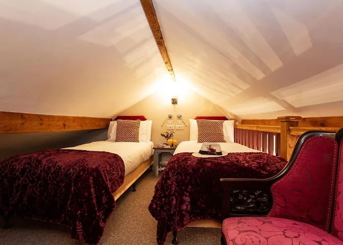 Scenery Hill Hideaways The Coach House Charming Retreat With Jacuzzi And Bbq Hut Near The District