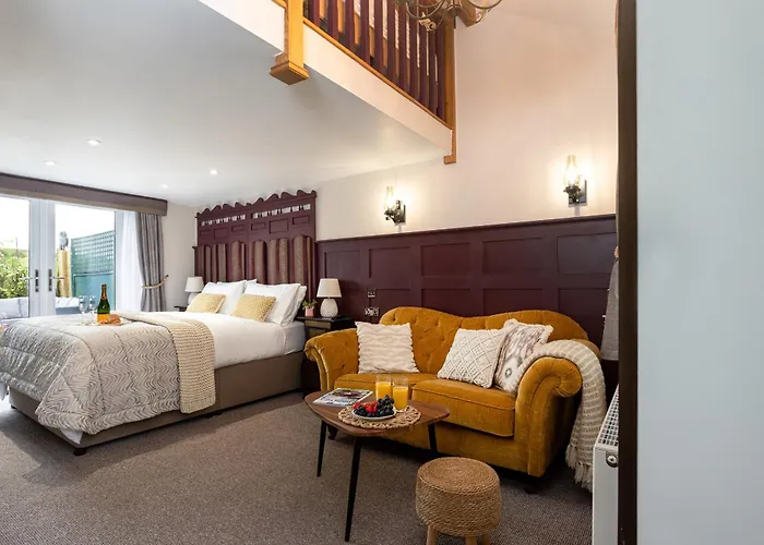 Scenery Hill Hideaways The Coach House Charming Retreat With Jacuzzi And Bbq Hut Near The District Holiday home *