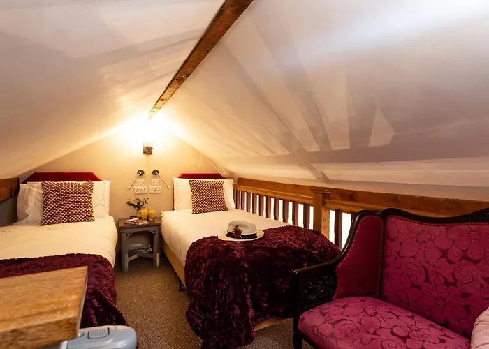 Scenery Hill Hideaways The Coach House Charming Retreat With Jacuzzi And Bbq Hut Near The District Holiday home *