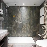 Scenery Hill Hideaways The Coach House Charming Retreat With Jacuzzi And Bbq Hut Near The District 別荘 *