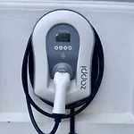 Scenery Hill Hideaways The Coach House Charming Retreat With Jacuzzi And Bbq Hut Near The District ワーキントン